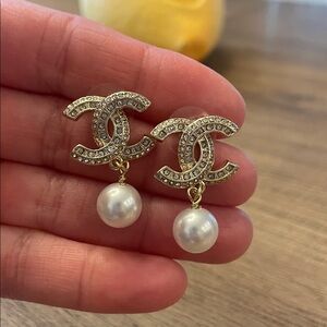 C C earrings crystal with pearls